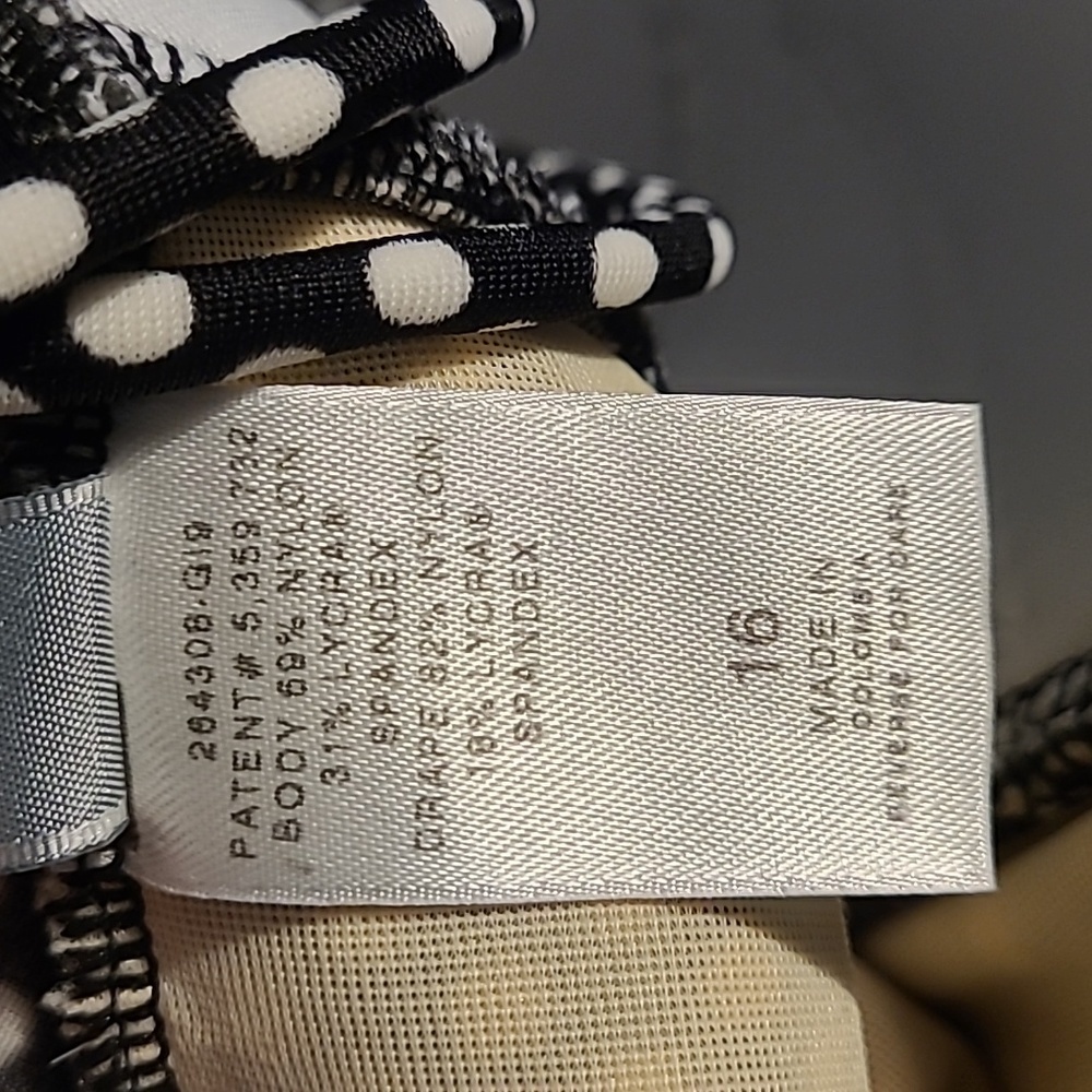 MAGIC Suit black & white polka dot flattering swimsuit 16 - Picture 5 of 5